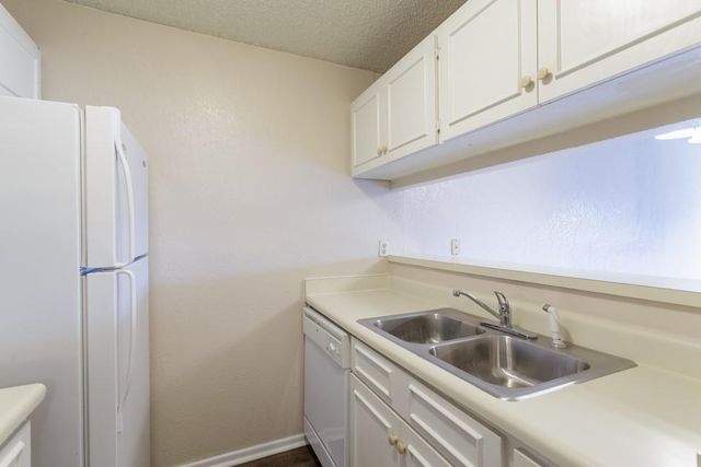 1602 Mill ST C, San Marcos, TX 78666
