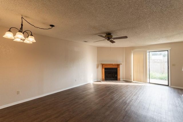 1602 Mill ST C, San Marcos, TX 78666