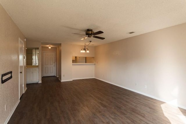 1602 Mill ST C, San Marcos, TX 78666
