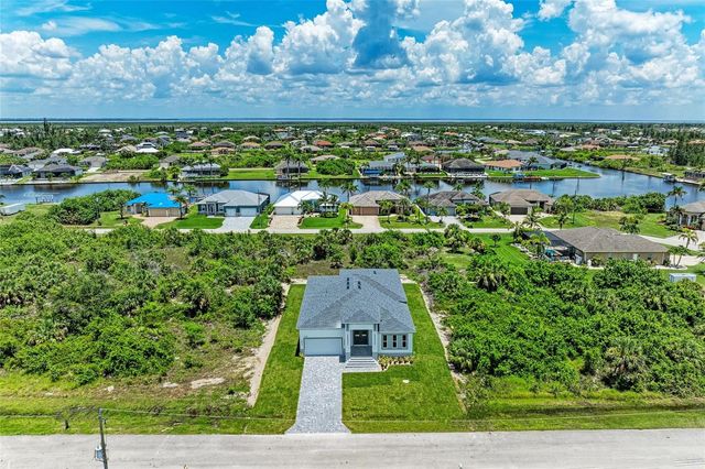 8147 TRACY CIRCLE, Port Charlotte, FL 33981
