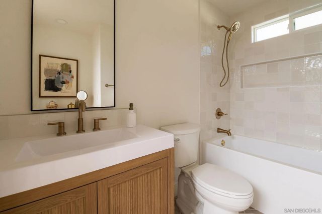 1551 Burgundy Rd, Encinitas, CA 92024