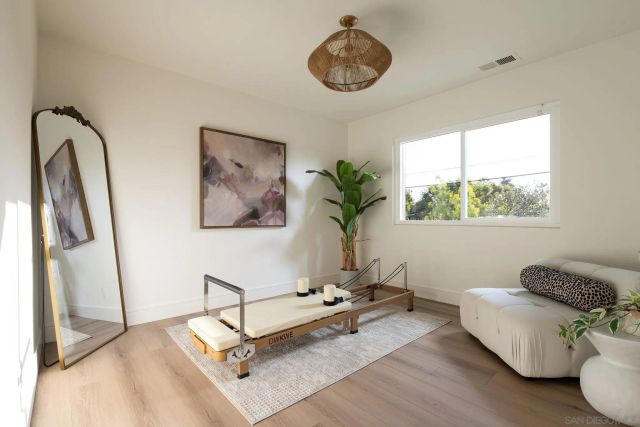 1551 Burgundy Rd, Encinitas, CA 92024