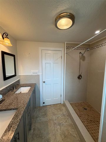 903 E NEW YORK AVENUE, Deland, FL 32724