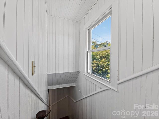 80 Ridge Street, Marion, NC 28752