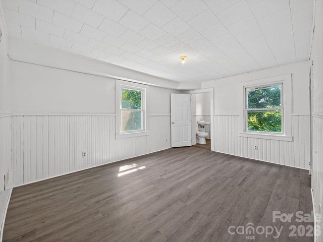 80 Ridge Street, Marion, NC 28752
