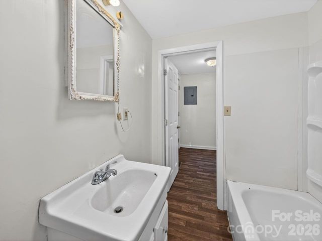 80 Ridge Street, Marion, NC 28752