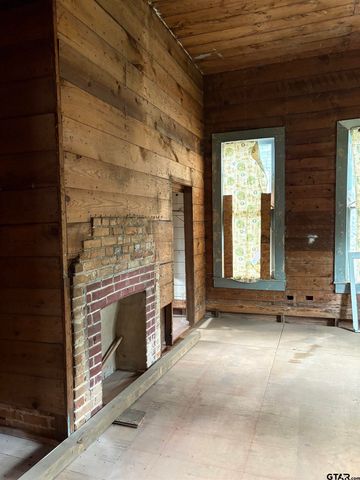 219 N Main St., Rusk, TX 75785