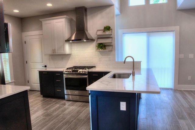 76 W Starr Avenue, Columbus, OH 43201