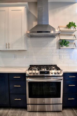 76 W Starr Avenue, Columbus, OH 43201