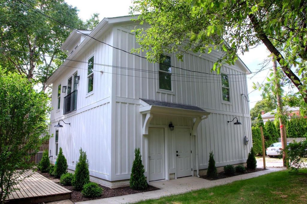 76 W Starr Avenue, Columbus, OH 43201