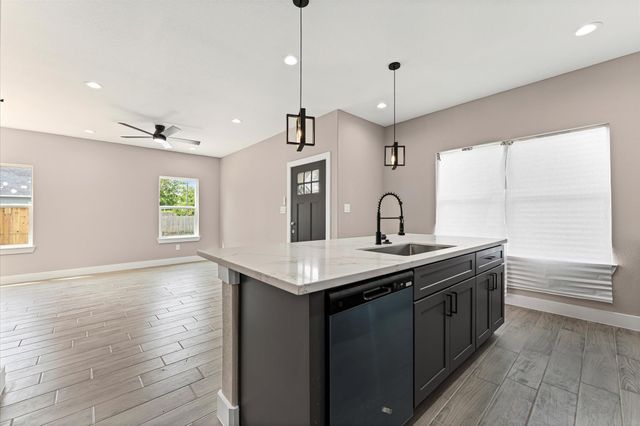 8135 Woodward Street B, Houston, TX 77051