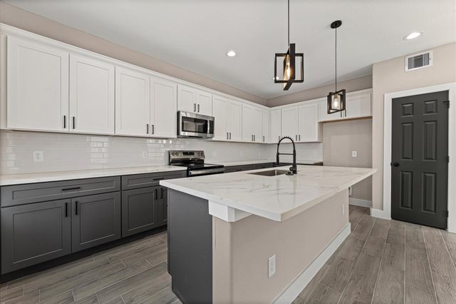 8135 Woodward Street B, Houston, TX 77051