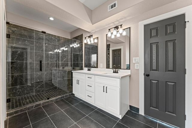 8135 Woodward Street B, Houston, TX 77051