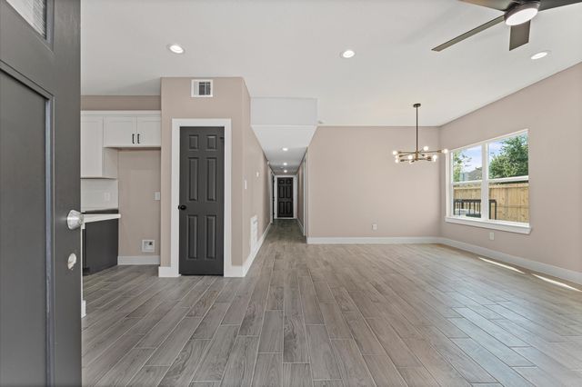 8135 Woodward Street B, Houston, TX 77051