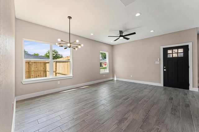 8135 Woodward Street B, Houston, TX 77051