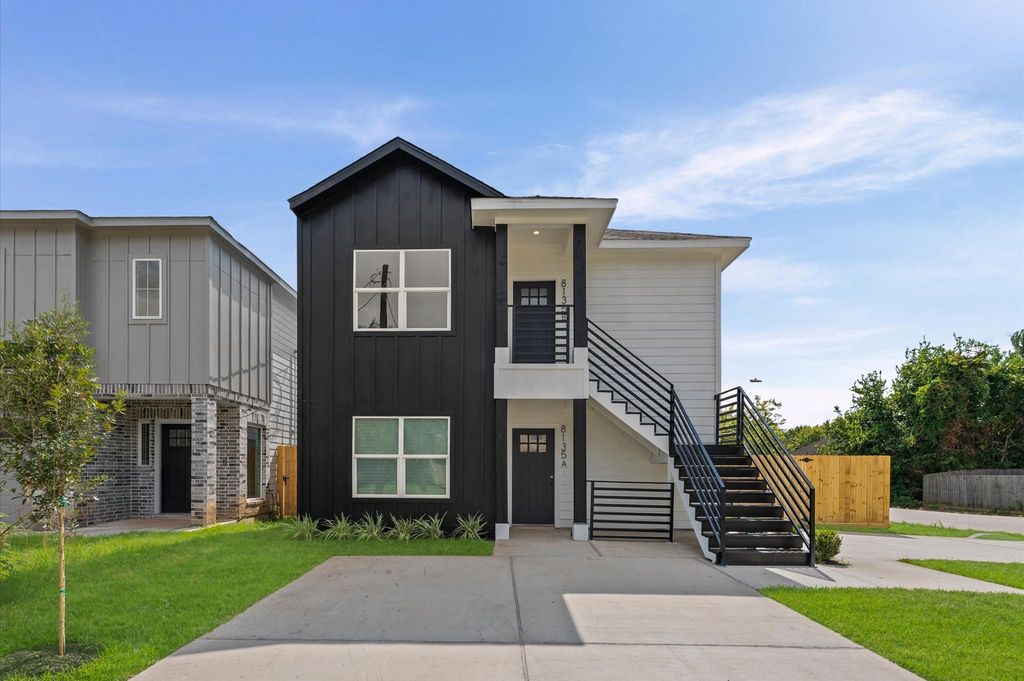 8135 Woodward Street B, Houston, TX 77051