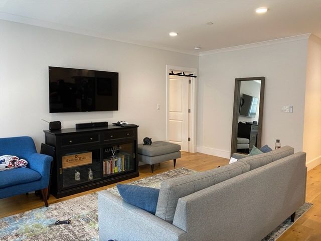 30 Polk St 206, Boston, MA 02129