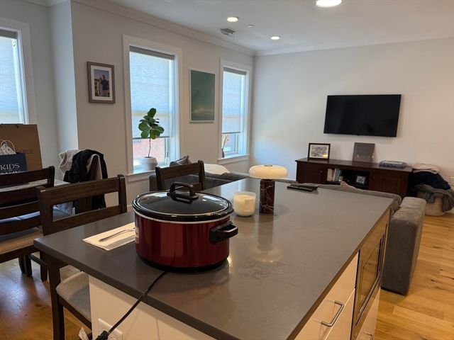 30 Polk St 206, Boston, MA 02129