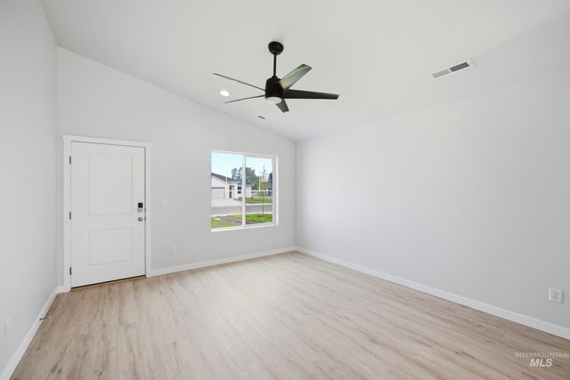 4400 Dayton St, Caldwell, ID 83605