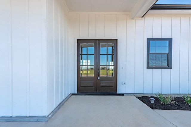 519 Chuckwagon Trail, Angleton, TX 77515