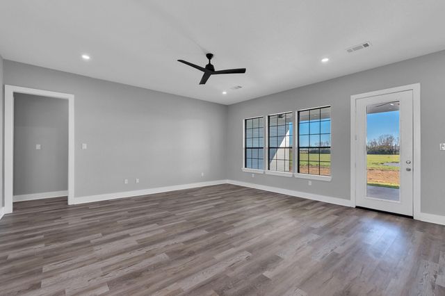 519 Chuckwagon Trail, Angleton, TX 77515