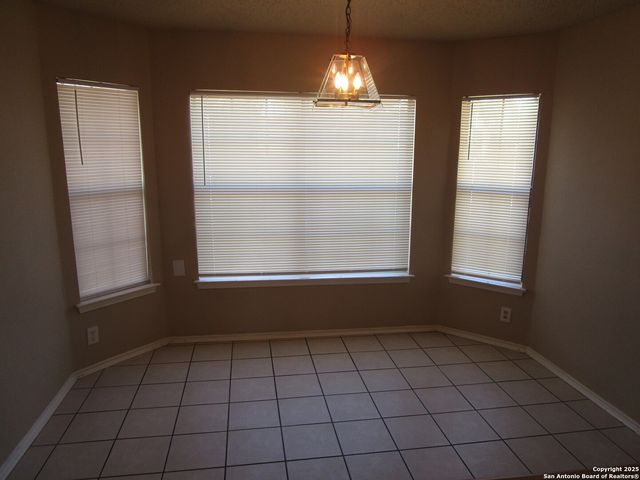 7714 Moonlit Ridge, San Antonio, TX 78239