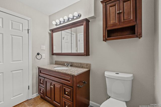 224 W Lower Crabapple, Fredericksburg, TX 78624