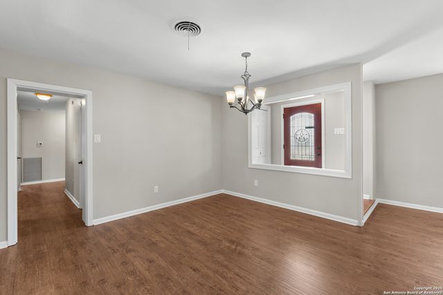 224 W Lower Crabapple, Fredericksburg, TX 78624