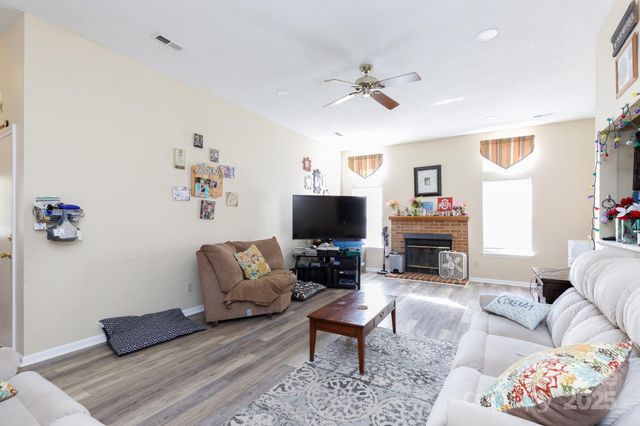 8601 Findon Place, Charlotte, NC 28215