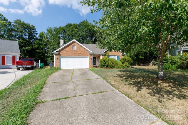 8601 Findon Place, Charlotte, NC 28215