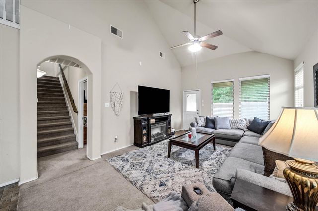 9978 Sterling Place Drive, Conroe, TX 77303