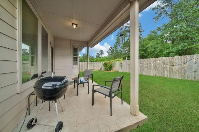 9978 Sterling Place Drive, Conroe, TX 77303