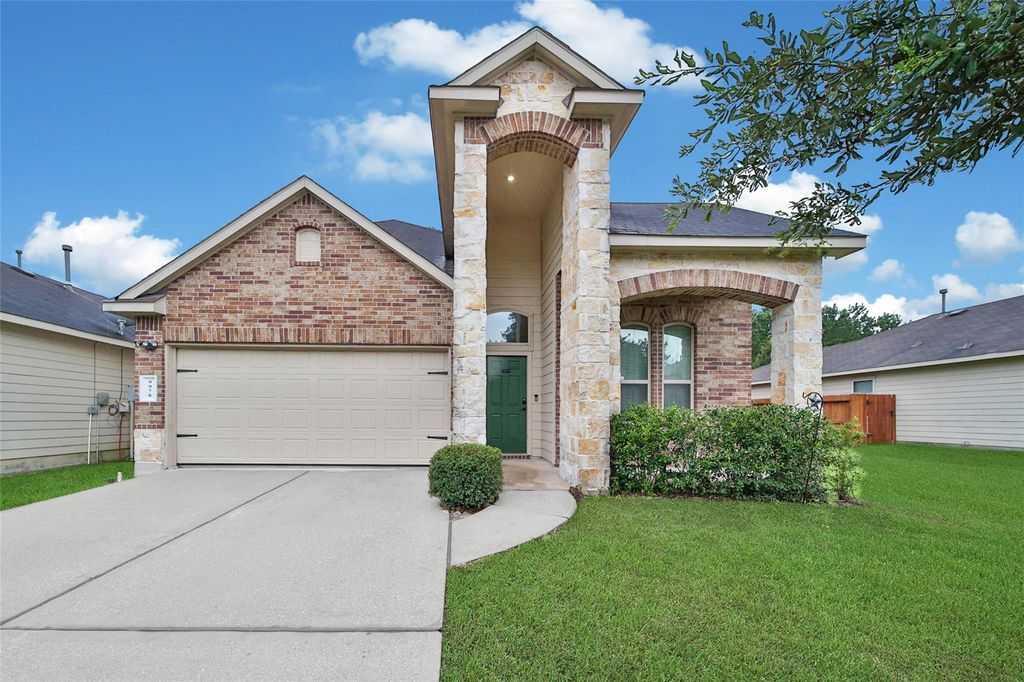 9978 Sterling Place Drive, Conroe, TX 77303