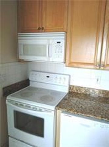 2555 NE 11th Street 803, Fort Lauderdale, FL 33304