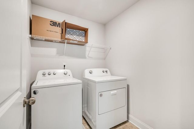 24 Castlemoor Loop, Adairsville, GA 30103