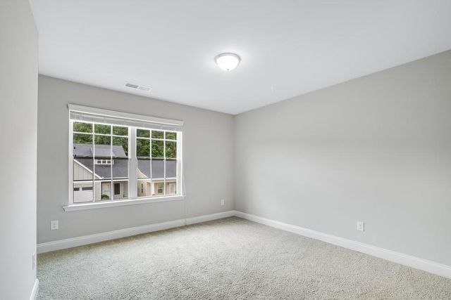 24 Castlemoor Loop, Adairsville, GA 30103