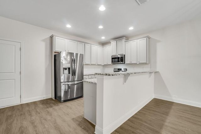24 Castlemoor Loop, Adairsville, GA 30103