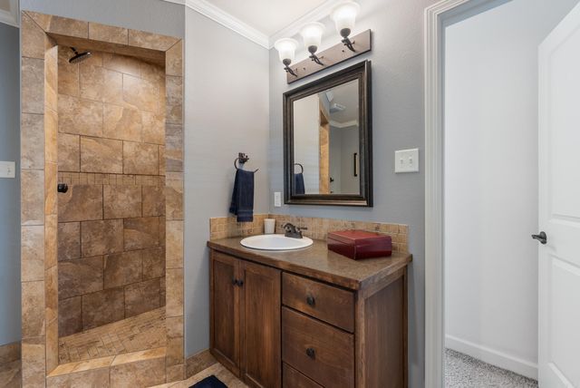 11 Red Oak Drive, Conway, AR 72034