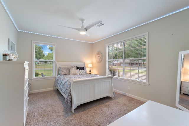 11 Red Oak Drive, Conway, AR 72034