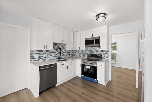 3285 Towne Village Rd, Antioch, TN 37013