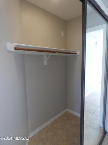 5900 N Misty Ridge Drive, Tucson, AZ 85718