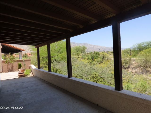 5900 N Misty Ridge Drive, Tucson, AZ 85718