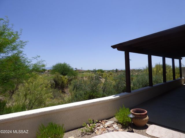 5900 N Misty Ridge Drive, Tucson, AZ 85718