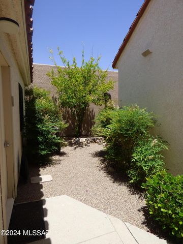 5900 N Misty Ridge Drive, Tucson, AZ 85718