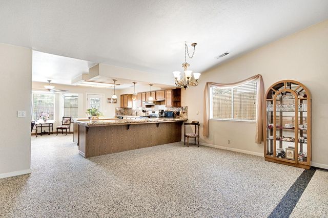 73 Devon, Lemoore, CA 93245