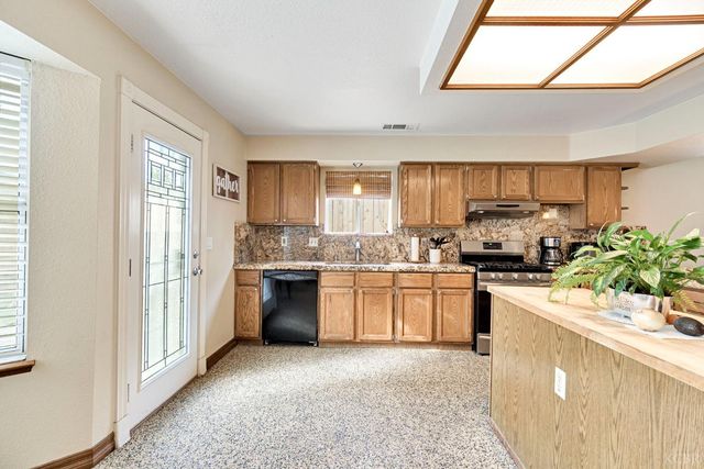 73 Devon, Lemoore, CA 93245