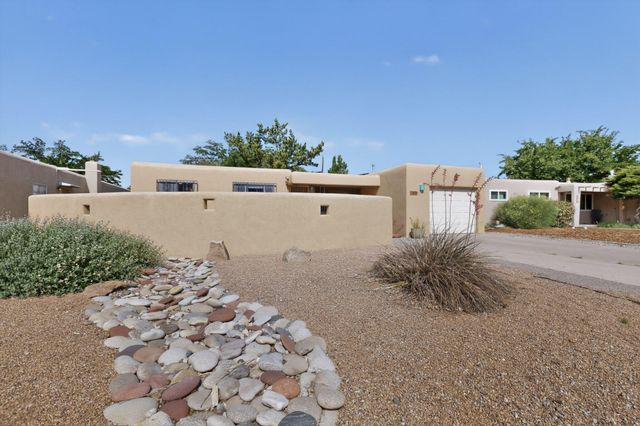 3425 Piermont Drive NE, Albuquerque, NM 87111
