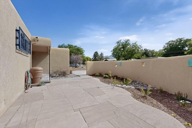 3425 Piermont Drive NE, Albuquerque, NM 87111