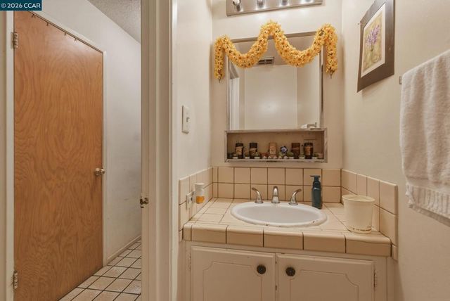 8672 8674 Beverly Ln, Dublin, CA 94568
