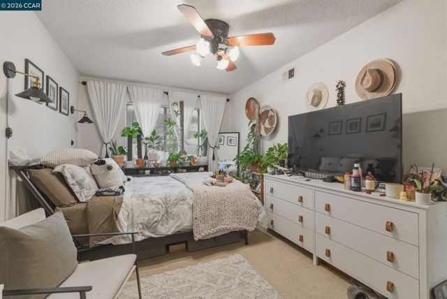 8672 8674 Beverly Ln, Dublin, CA 94568